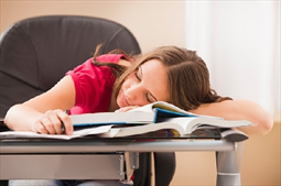 Vì sao thấy mệt mỏi dù ngủ nhiều trong kỳ nghỉ lễ?