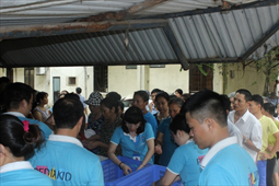 YNNO PHARMA - Chương trình từ thiện " Hộp cơm YNNO, chia sẻ yêu thương"